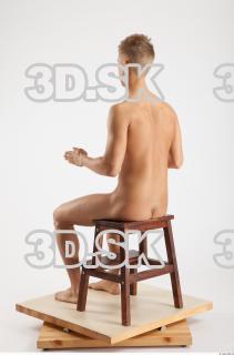 Sitting reference of Andrej 0010